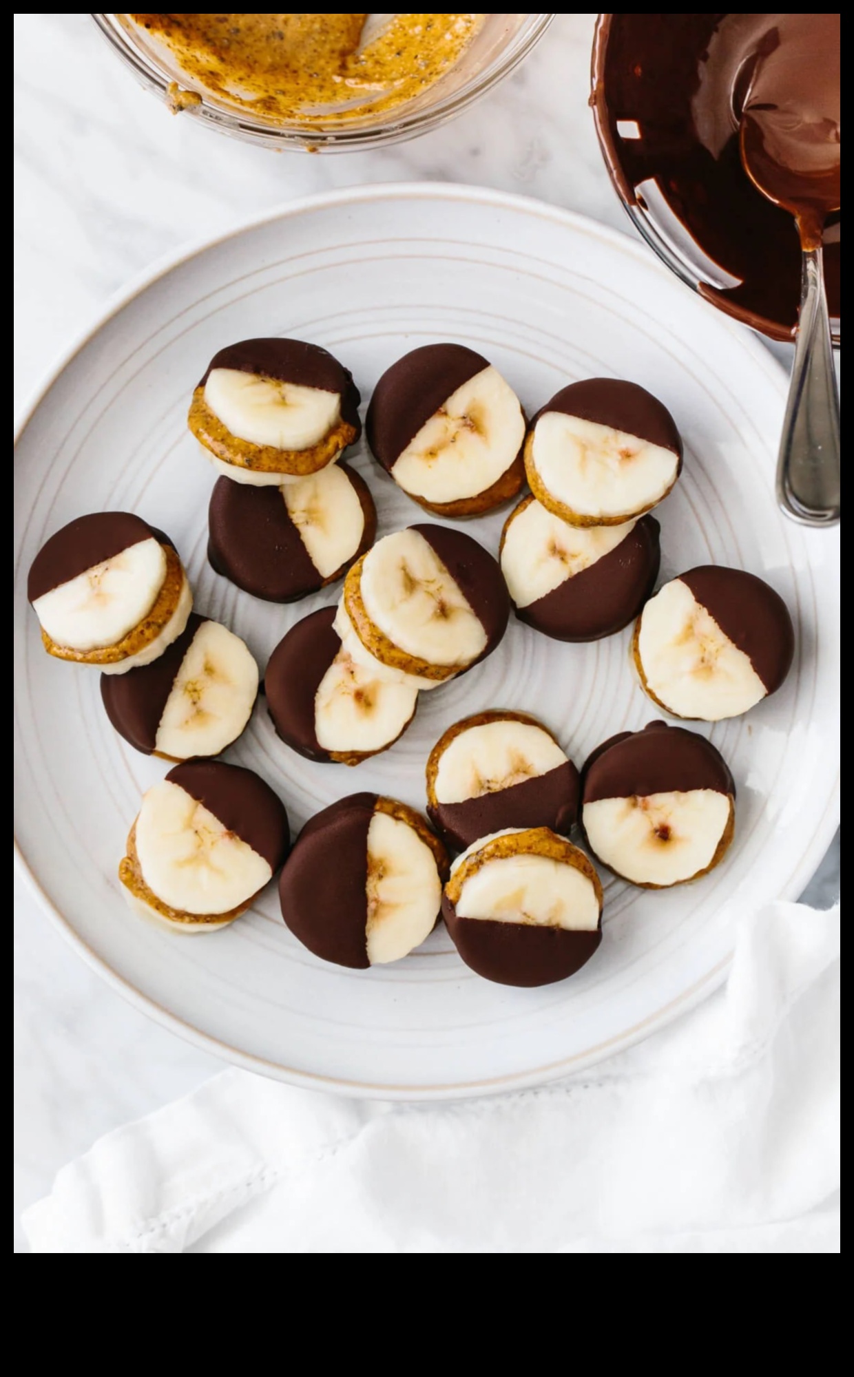 נגוס באושר 50+ מתכוני חטיפים כדי להאיר את היום שלך 3 נגוס באושר: מתכוני חטיפים כדי להאיר את היום שלך