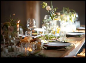 מלאכת יד קולינרית לארוחות ערב רומנטיות: יצירה של ארוחות אינטימיות